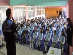 TDP öğrencileri bilgilendiriyor